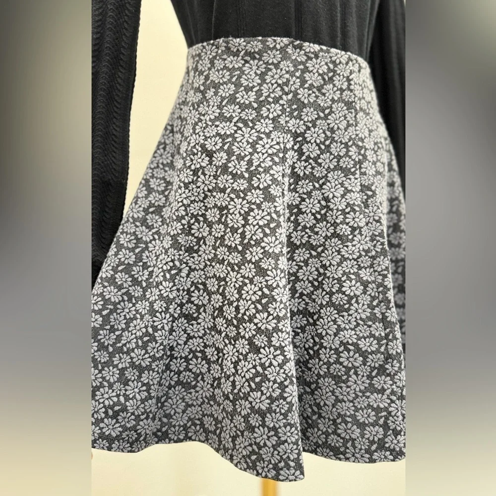 Hollister Black and Gray Floral A-Line Skirt